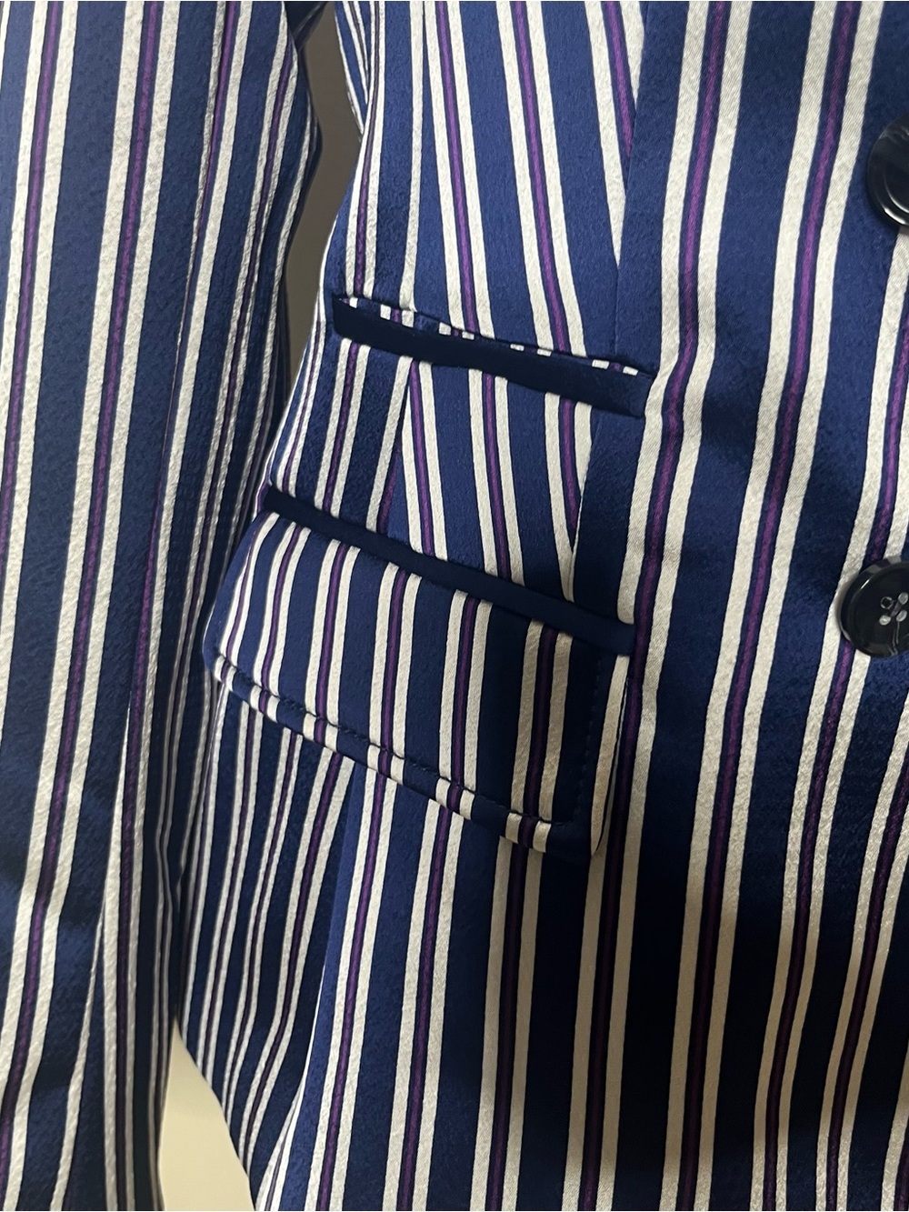 Banana Republic Women’s Navy Red White Striped Double-Breasted Satin Blazer Sz 2 - Picture 5 of 10